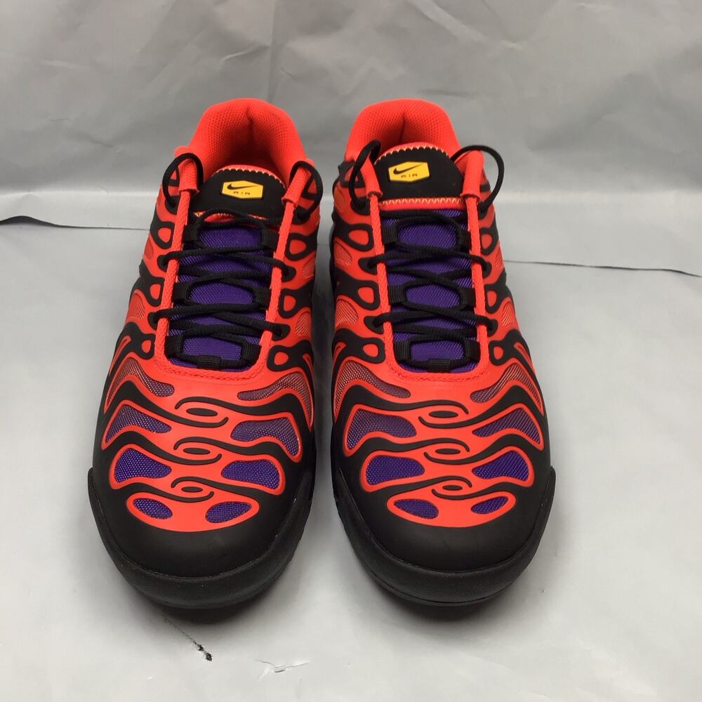 New Men's Nike Red and Black Air Max Plus Drift with Purple Accents Size 11 B4